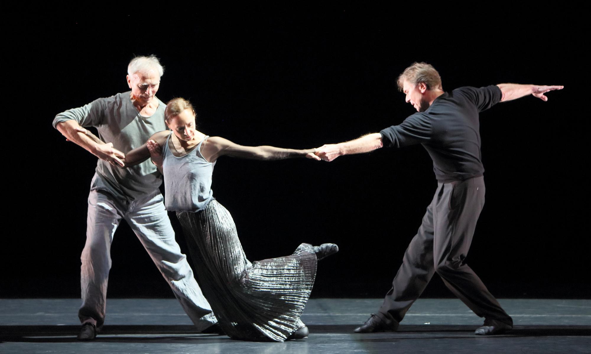 „The Passenger“ von Simone Sandroni. Tanz: Peter Jolesch, Judith Turos und Ivan Liška