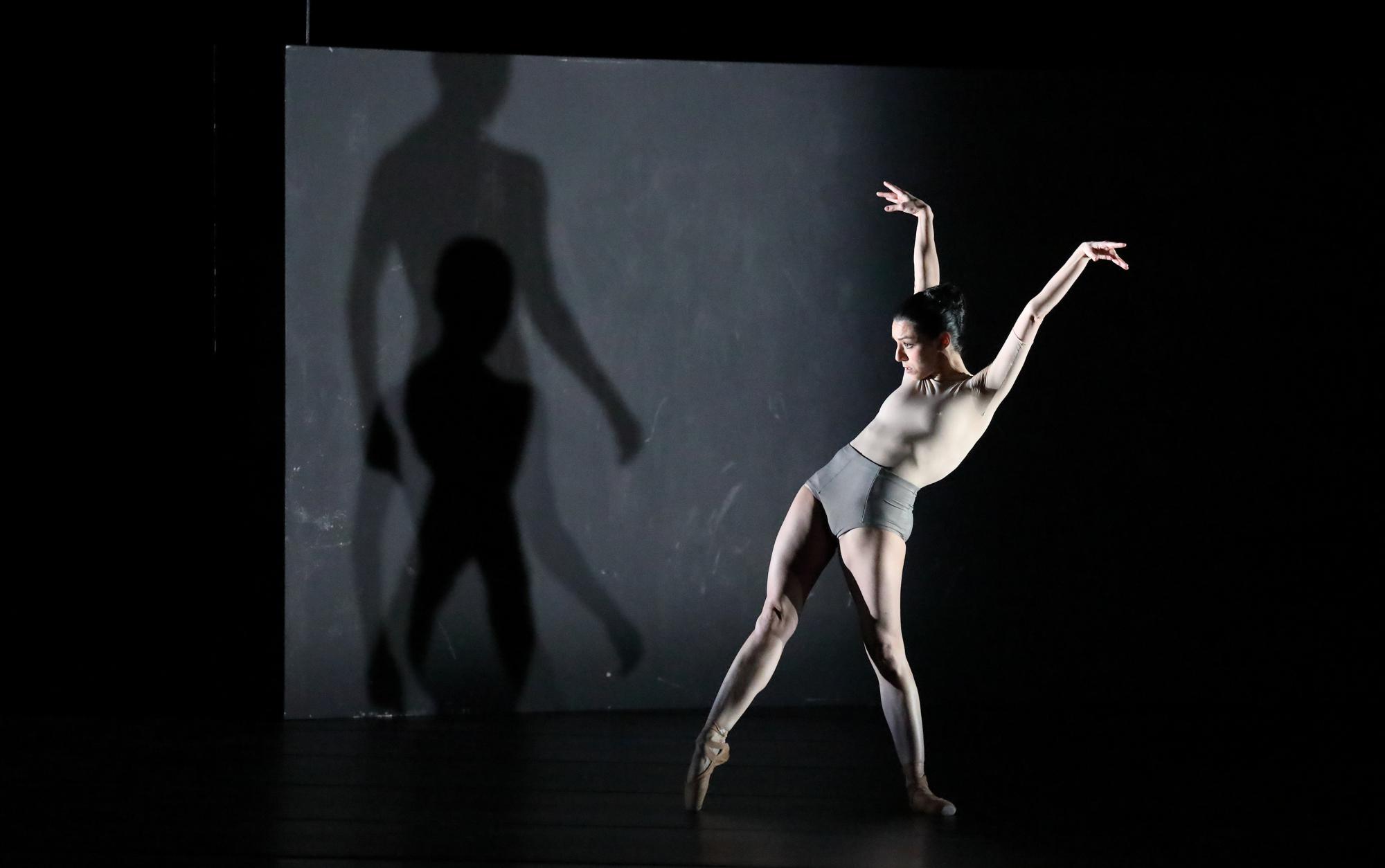 Portrait Wayne McGregor (Kairos). Tanz: Ivy Amista
