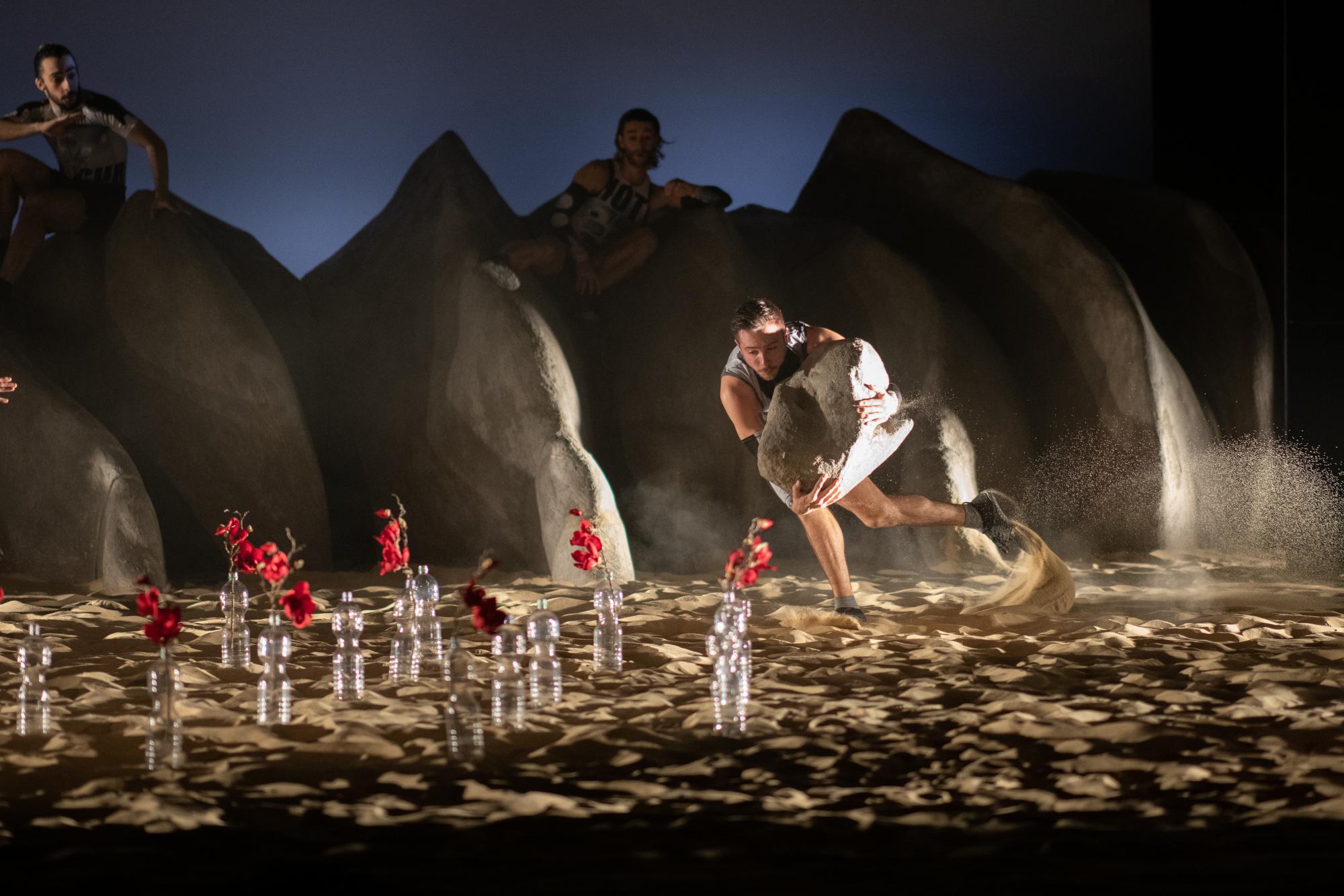 &quot;Sand&quot; von Georg Reischl; David Nigro