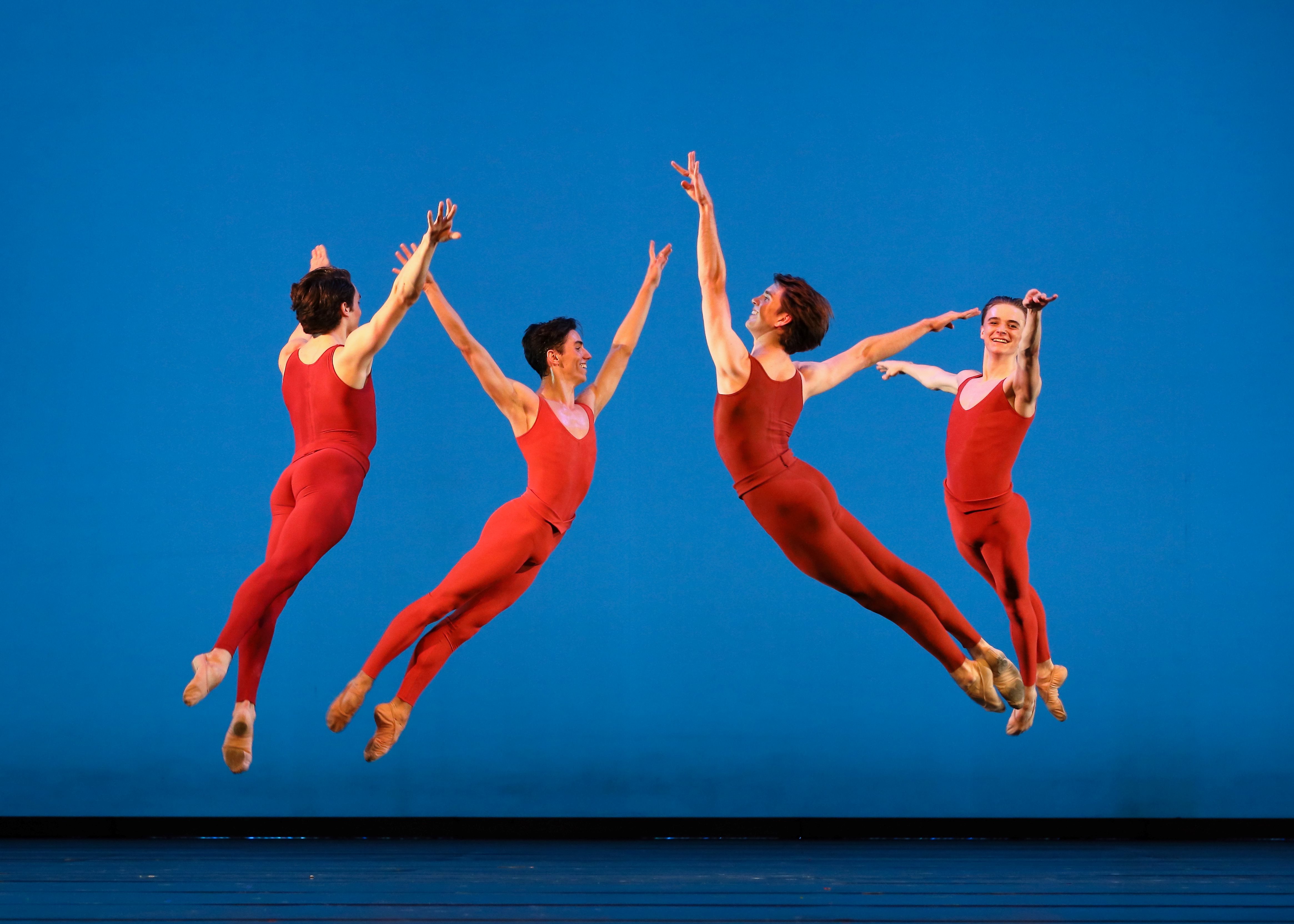 Frühlings-Matinee der Heinz-Bosl-Stiftung: „Bach-Suite 3“ von John Neumeier. Tanz: Ensemble des Bayerischen Junior Balletts München