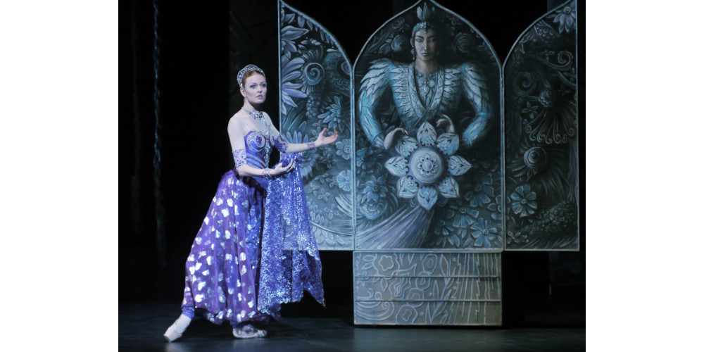 „La Bayadere“ von Marius Petipa. Tanz: Evgenia Dolmatova