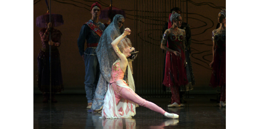 „La Bayadere“ von Marius Petipa. Tanz: Daria Sukhorukova
