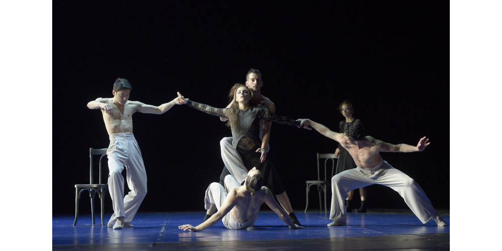 Yuki Moris „Bernarda Albas Haus“ am Theater Regensburg