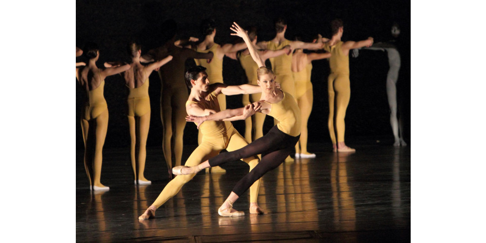 Dreiteiliger Abend am Bayerischen Staatsballett: William Forsythes „Artifact II“