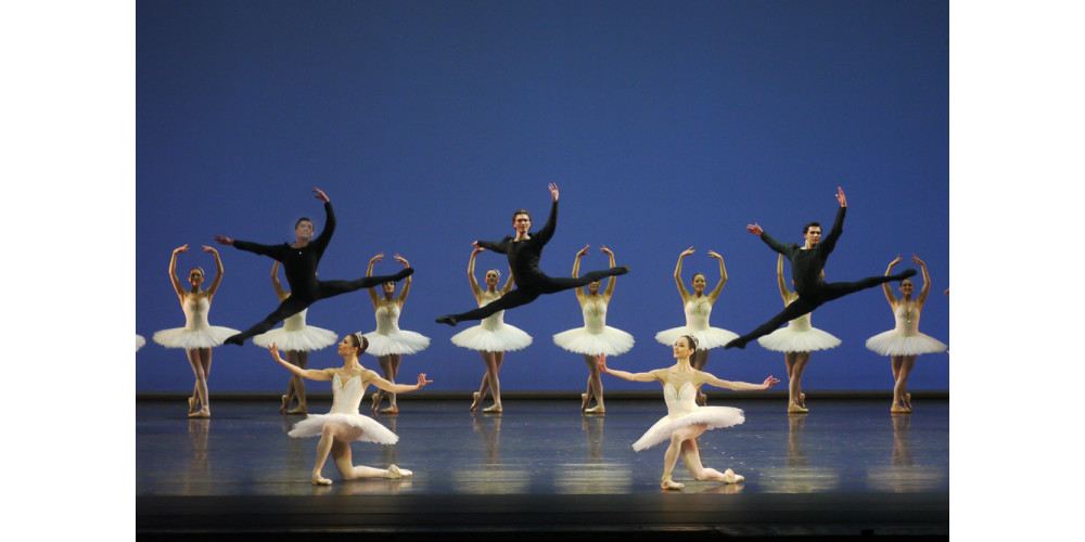 Balanchines „Sinfonie in C“: Ensemble