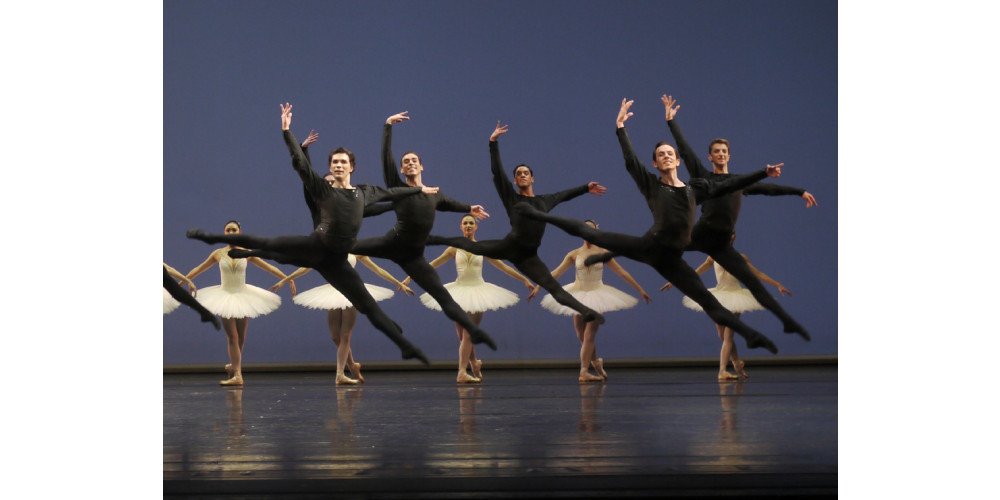 Balanchines „Sinfonie in C“: Ensemble
