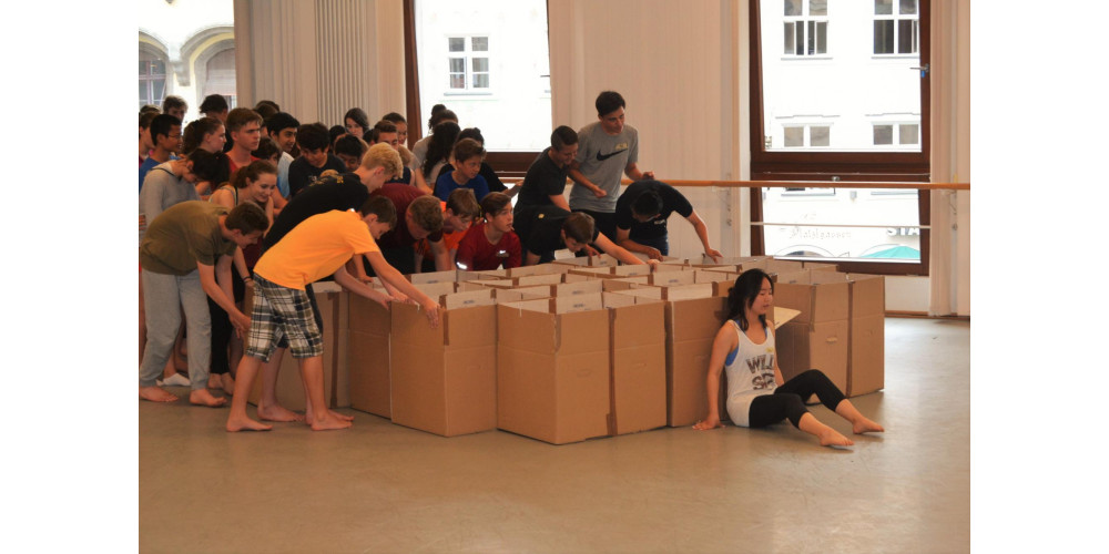 „Heinrich tanzt IV“