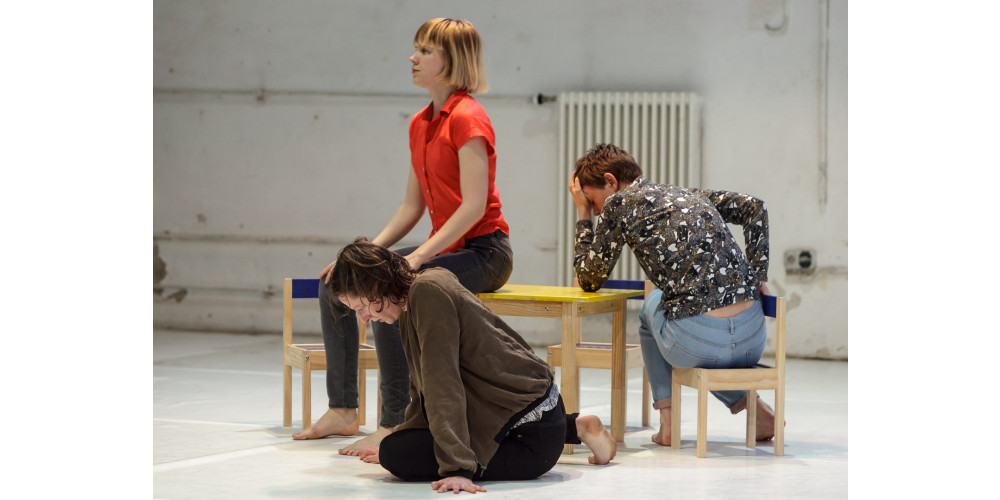 „un-emotional“ von Zufit Simon.