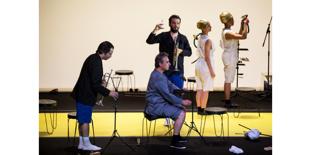 „Bacantes – Prelude to a Purge“ von Marlene Monteiro Freitas