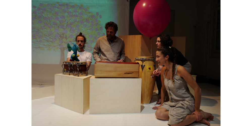 „Der Elefant aus dem Ei“ von Ceren Oran