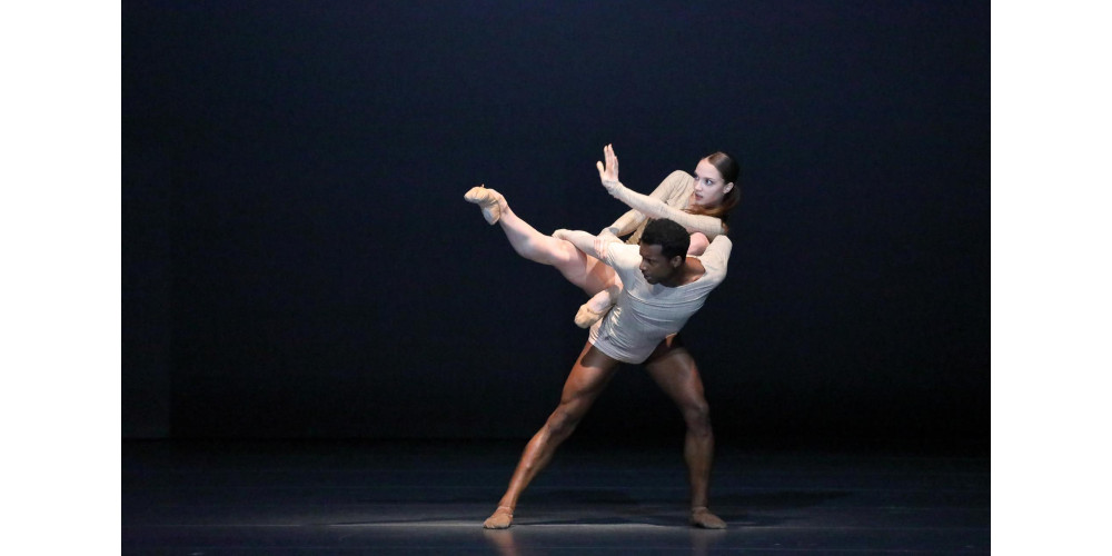 Portrait Wayne McGregor (Borderlands). Tanz: Osiel Gouneo, Prisca Zeisel