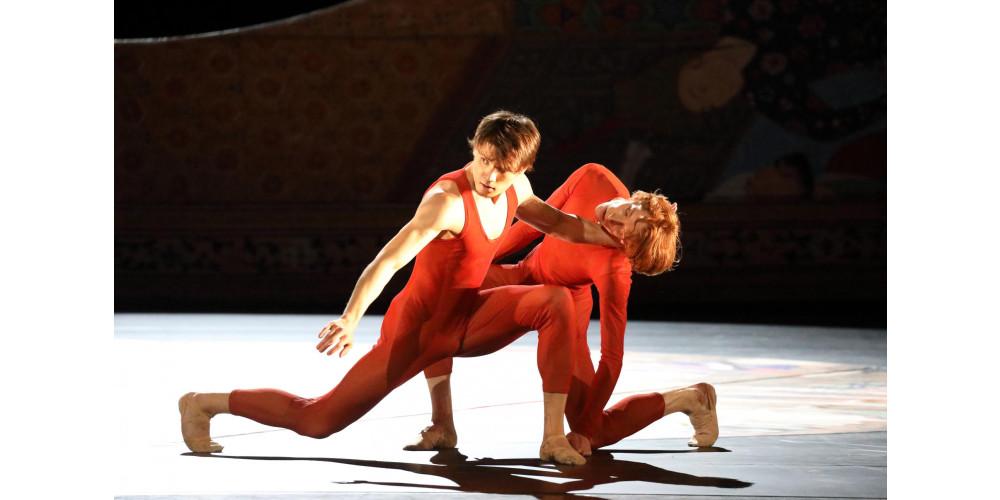 Portrait Wayne McGregor (Sunyata). Tanz: Erik Murzagaliyev, Jonah Cook