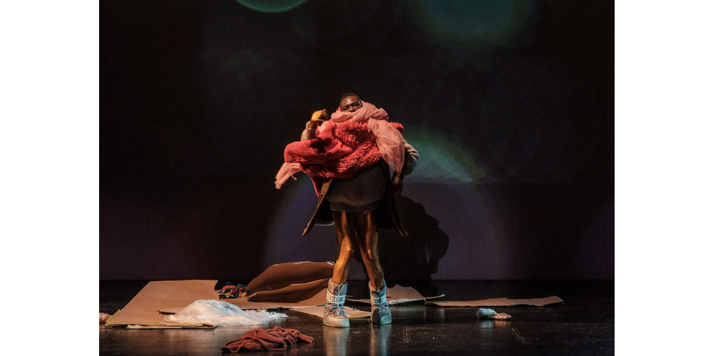 &quot;Je sors de nulle part mais d'un trou obscur&quot; von Taigué Ahmed