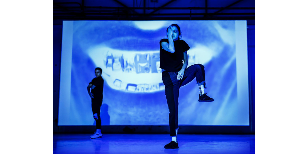 „Autoplay“ von Moritz Ostruschnjak