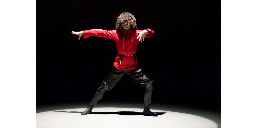 &quot;Code“ des Sosani Tanztheater bei den Regensburger Tanztagen