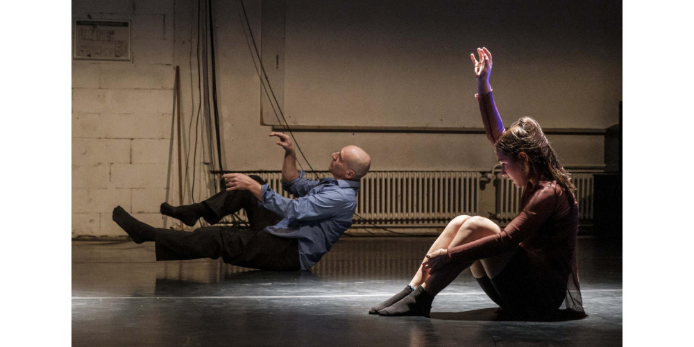 „Our Daily Post“ von Katja Wachter. Tanz: Helmut Ott und Luiza Monteiro