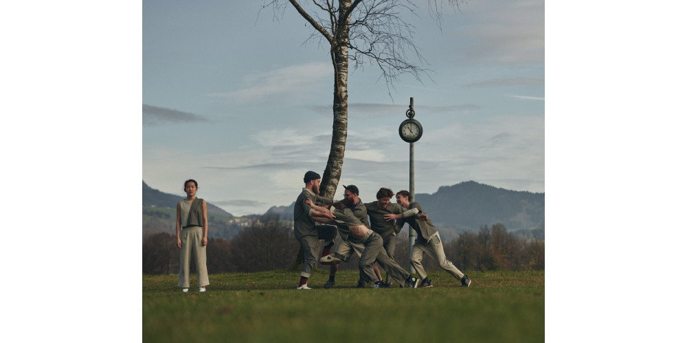 &quot;Is Susan lonely?&quot; by Jasmine Ellis Projects: Jin Lee, Lukas Bamesreiter, Breeanne Saxton, Maximilian Hirning, Winston Reynolds,Lukas Malkowski