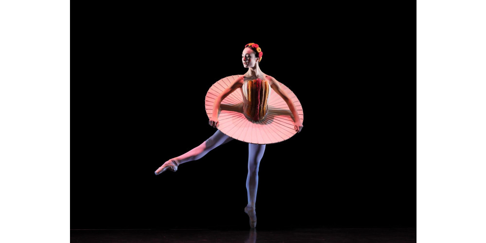 „Das Triadische Ballett&quot;, Scheibenrock. Tanz: Marina Mata Gómez