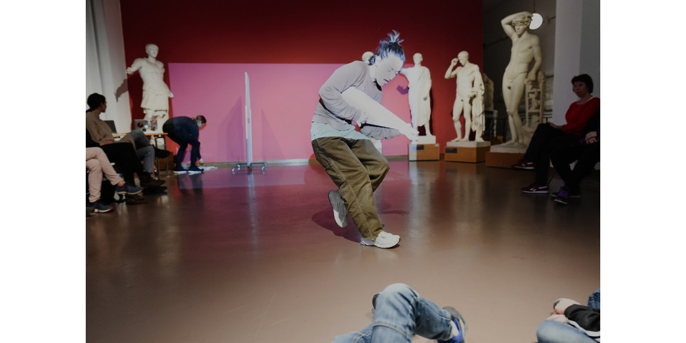 &quot;Hey Körper&quot; von und mit Sahra Huby