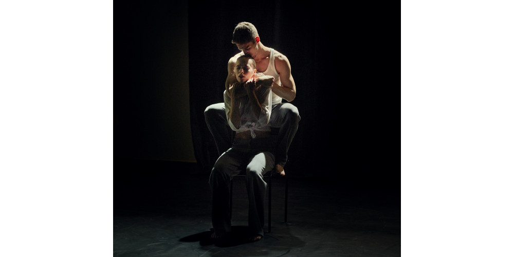 „Halleluljah&quot; aus CHANSONS von Dominique Dumais. Tanz: Laura Sophie Heise und Matteo Mersi