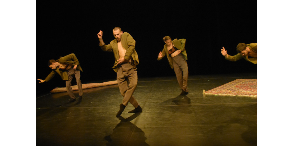 „The Sound of Silence“ von Sade Mamedova