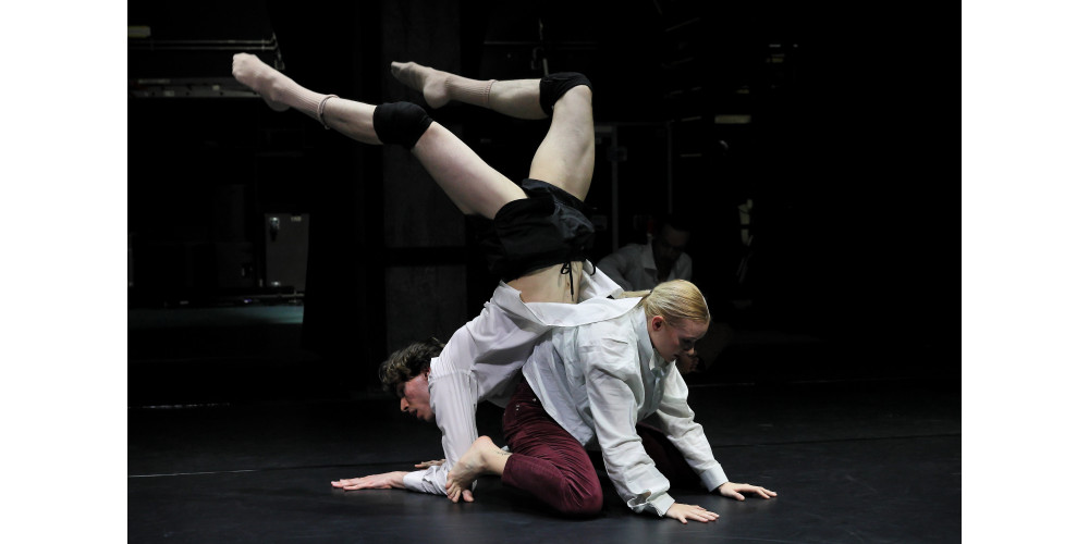 „Minutemade“. Choreografie von Fabrice Mazliah. Tanz: Ensembles des Balletts des Staatstheaters am Gärtnerplatz