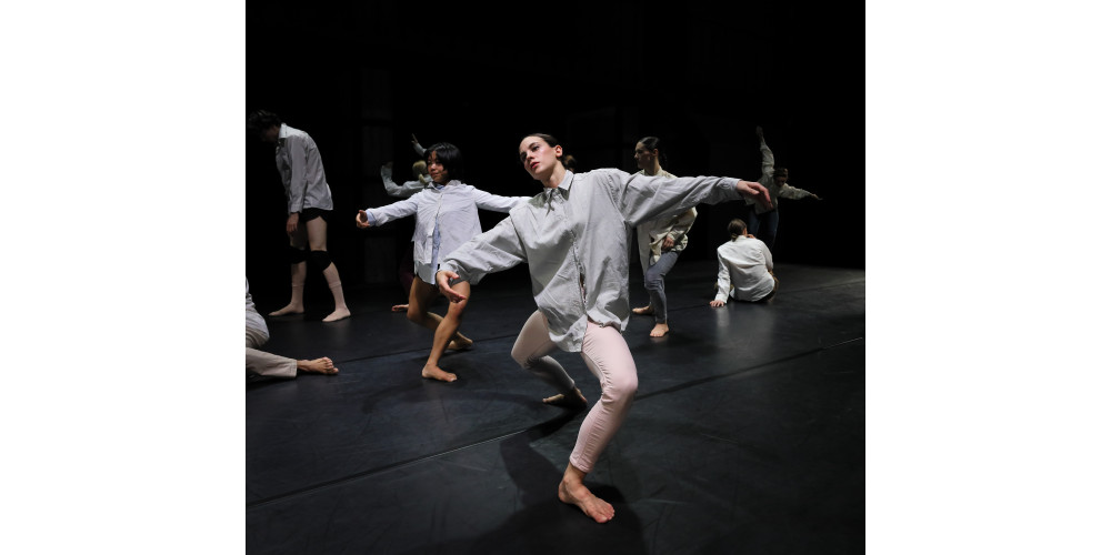 „Minutemade“. Choreografie von Fabrice Mazliah. Tanz: Ensembles des Balletts des Staatstheaters am Gärtnerplatz