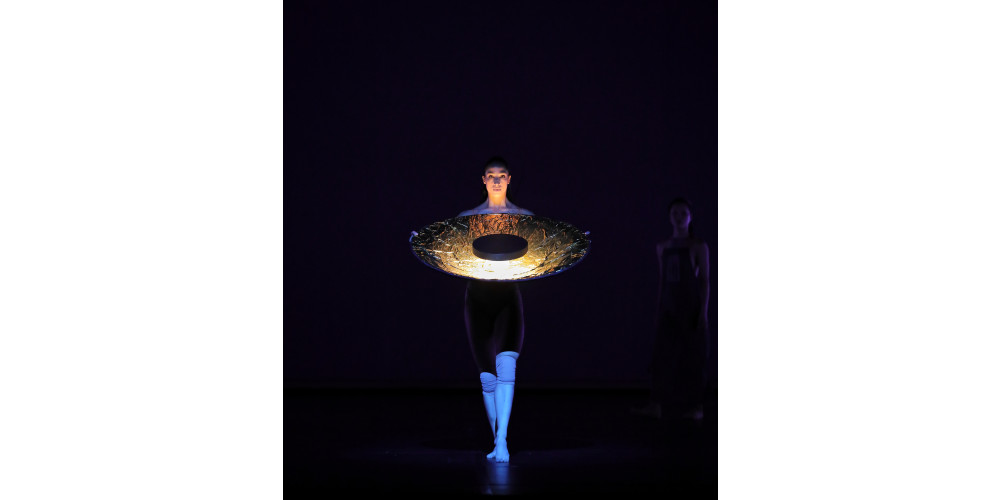 „Troja“ von Andonis Foniadakis, Tanz: Mariana Romão