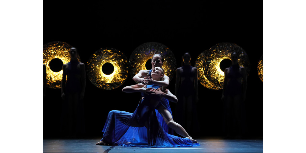 „Troja“ von Andonis Foniadakis, Tanz: Montana Dalton, Chia-Fen Yeh