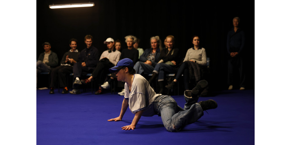 „study now steady“ von und mit Ligia Lewis beim International DANCE Festival München