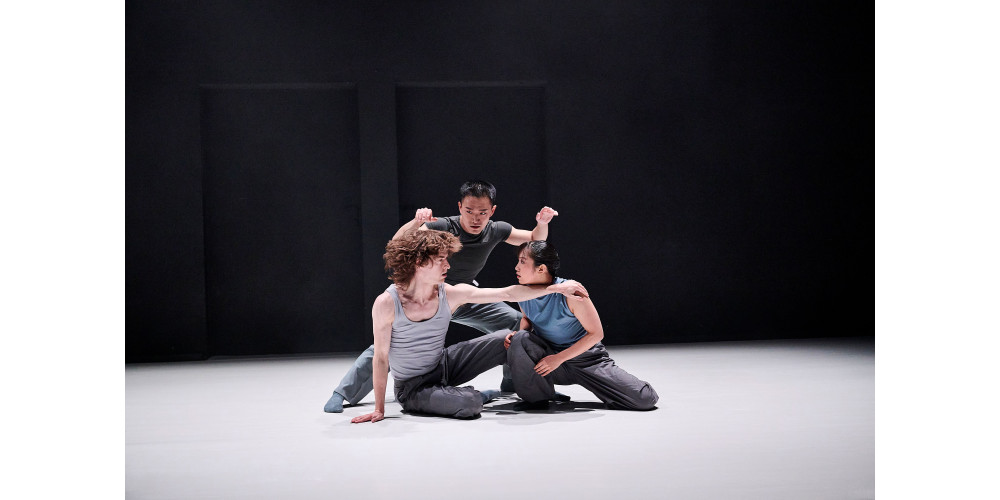 „Dance Lab 3.0“ am Theater Regensburg, Tanz: Win McCain, Chih-Yuan Yang und Reina Tokutake