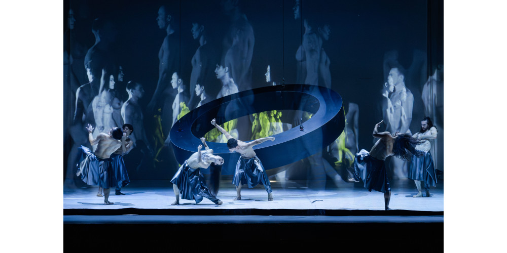 „Sacre - Ein Rausch“ von Wagner Moreira, Tanz: Ensemble Theater Regensburg